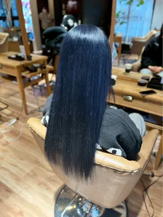 ロング カラー 高口 小春のヘアスタイル