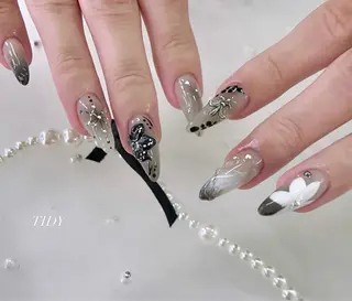 ネイル TIDY M&Mのネイルデザイン