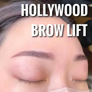 アイブロウ une 石橋阪大前・ 箕面・池田・蛍池のマツエク・マツパデザイン