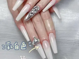 ネイル リリ 奈🎀のネイルデザイン