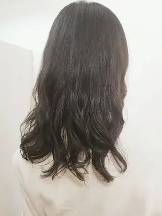 セミロング すずき えりのヘアスタイル