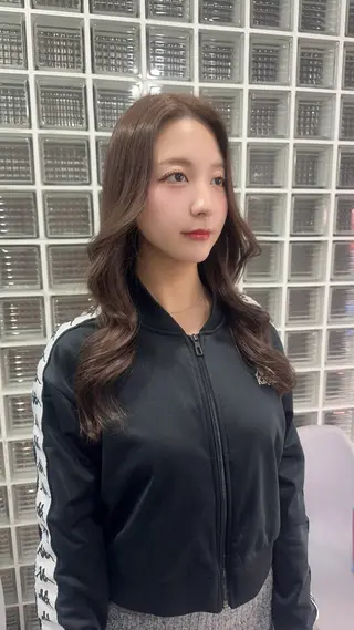 ロング カラー 赤み無し柔らかカラー 【梅田】madokaのヘアスタイル