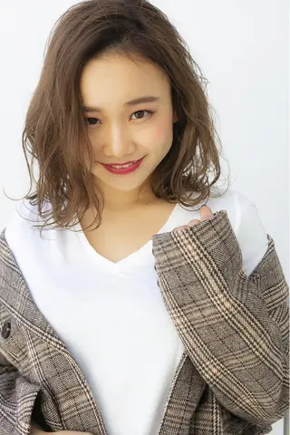 ミディアム 美髪・髪質改善🌟 山口博史のヘアスタイル