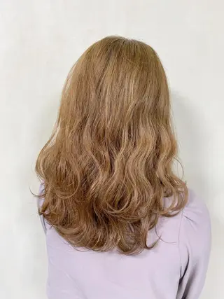 ミディアム カラー 髪質改善【縮毛矯正】 美髪ボブを量産する人のヘアスタイル