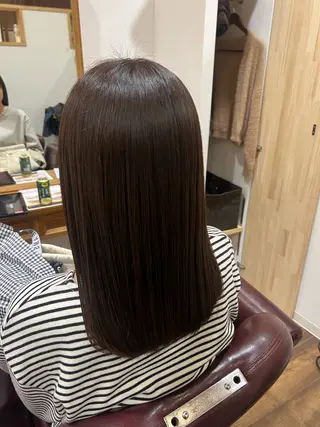 ミディアム カラー 堀井 彩加のヘアスタイル