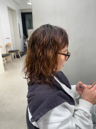 ミディアム パーマ 深谷 侑亮のヘアスタイル