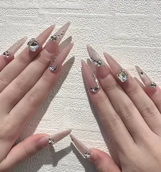 ネイル D-BEAUTY Nailsalonのネイルデザイン