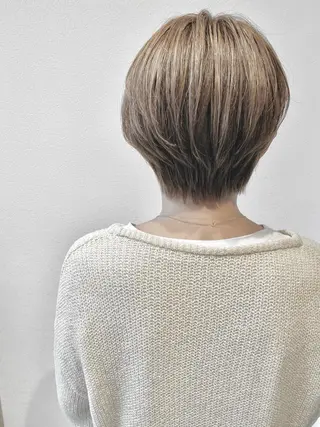 ショート MYRTLE TSUNODAのヘアスタイル