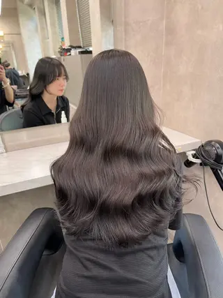 セミロング レイヤー/韓国❣️ 髪質改善/亘紘輝のヘアスタイル