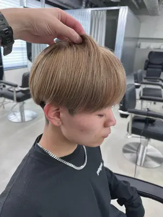 ショート カラー MEN’S salon HYPE所属・渡辺幸輝 /メンズダブルカラーのヘアスタイル