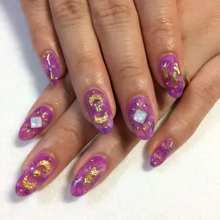 ネイル VIOLUS所属・VIOLUS 関目のネイルデザイン