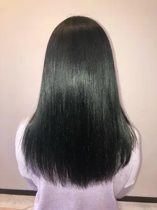 ロング やまぐち まりんのヘアスタイル