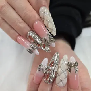 ネイル 河野ちえ (雑誌掲載サロン)のネイルデザイン