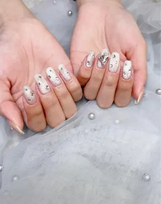 ミディアム めぐみのネイルサロン 惠のネイルデザイン