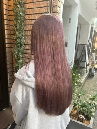 ロング カラー 山下 歩華のヘアスタイル