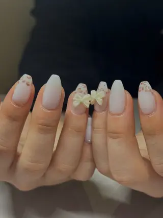 ネイル 🫧ユキ🫧 持込OK/平日夜&土のネイルデザイン