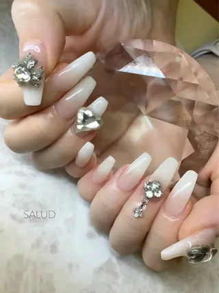 ネイル Nail Salon SALUDのネイルデザイン