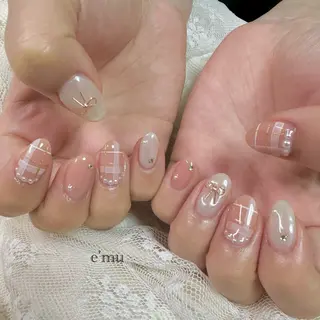 ネイル nail salon e'mu💐のネイルデザイン
