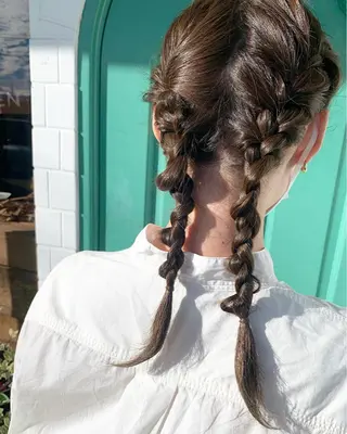 セミロング カラー 佐藤 美咲のヘアスタイル