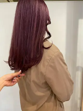 ロング カラー 佐藤 永夏のヘアスタイル