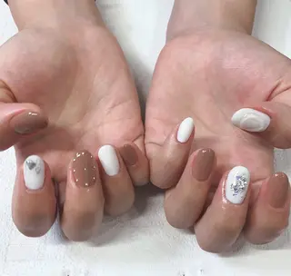 ネイル 西岡 杏のネイルデザイン