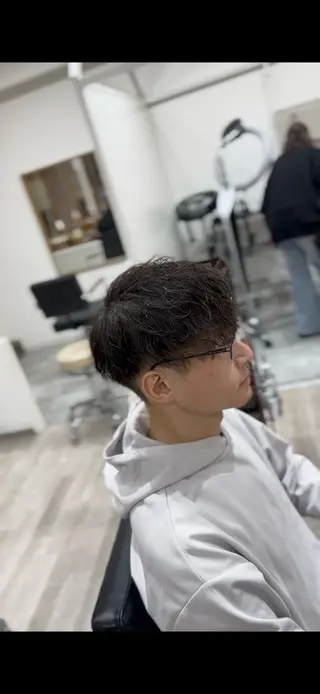 ショート メンズ Chere ore 新金岡所属・ツイスパ/フェード /辻諒哉のヘアスタイル