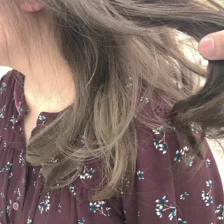 セミロング カラー レイヤーカット匠 イソザキノリユキのヘアスタイル