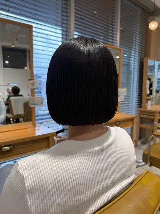 ショート カラー 鈴木弥月/大人ボブ× 透明感カラーのヘアスタイル