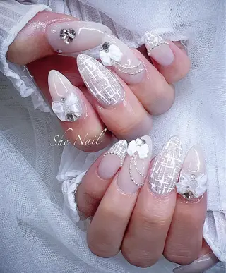ネイル She   Nail所属・ISA_ BELLAのネイルデザイン