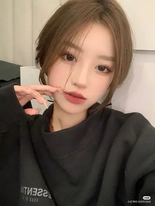 セミロング カラー 韓国レイヤーカット /REIのヘアスタイル