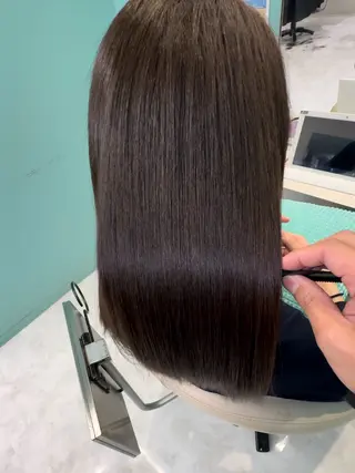 ミディアム 髪質改善ストレート/レイヤーカット/Lee  Horie所属・髪質改善&縮毛矯正 池本　有宏のヘアスタイル