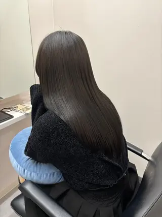 セミロング と きのヘアスタイル