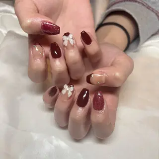 ネイル JILL 河内花園店所属・yuna ⭐︎のネイルデザイン