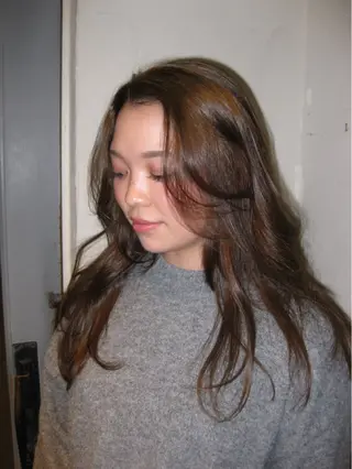 ミディアム カラー 今井 香奈恵のヘアスタイル