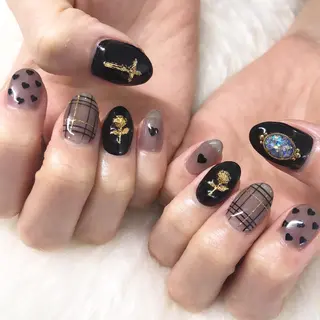 ネイル . ネイルMARIA🌼のネイルデザイン