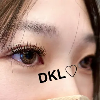 マツエク・マツパ nail＆eyelash Peace所属・笹崎 美鈴のマツエク・マツパデザイン