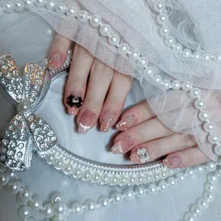 ネイル Yudia🩵 Yuiのネイルデザイン