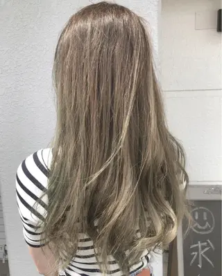 ロング カラー レイヤーカット匠 イソザキノリユキのヘアスタイル