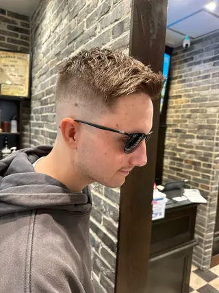 ショート メンズ millionbucks barbershop 上野店所属・【無料/特殊ヘア/ 上野/バーバー】東山のヘアスタイル