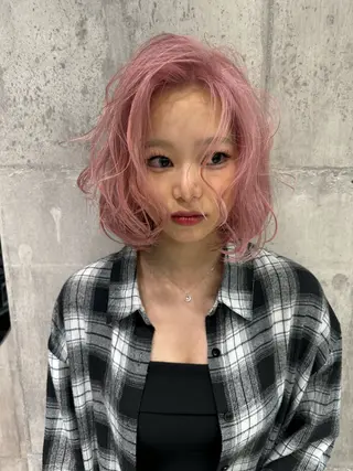 ショート カラー ハイトーンレイヤー 🦋🌷Shuriのヘアスタイル