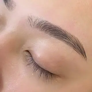 メンズ アイブロウ SourCil町田店所属・瀬戸 楓花のマツエク・マツパデザイン