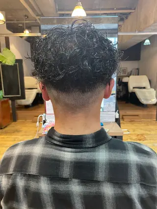 パーマ メンズ BURANKO所属・三浦義久/仙台/ レイヤーカットのヘアスタイル