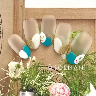ネイル SOLMANI 予約担当のネイルデザイン