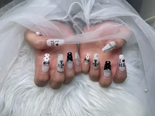 ネイル 🌈 Laule'aのネイルデザイン