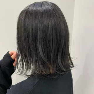 ミディアム カラー くすみミルクティー／ ブラウン🪡TOWAのヘアスタイル