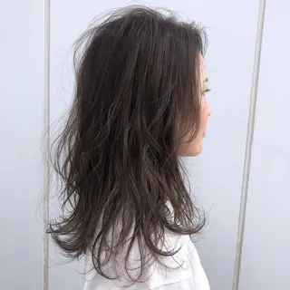 セミロング 小田 莉加子のヘアスタイル