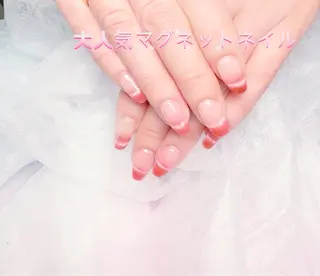 ネイル pink ladyサロン所属・べ にのネイルデザイン