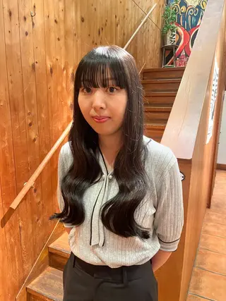 ロング 藤田 ゆりなのヘアスタイル