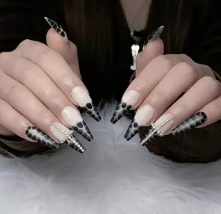 ロング カラー Bling Salonのネイルデザイン