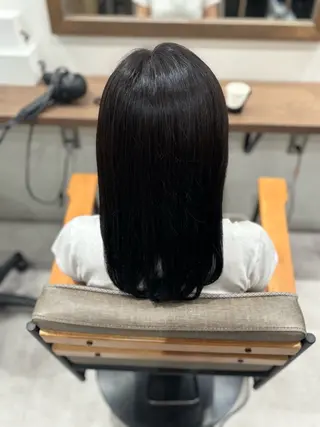 ロング おかだ まなみのヘアスタイル
